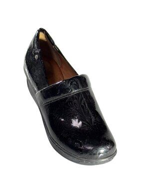 NURTURE Perry Women's Black Leather Clogs Slip-On Shoes  Comfort Soles Size 8.5M